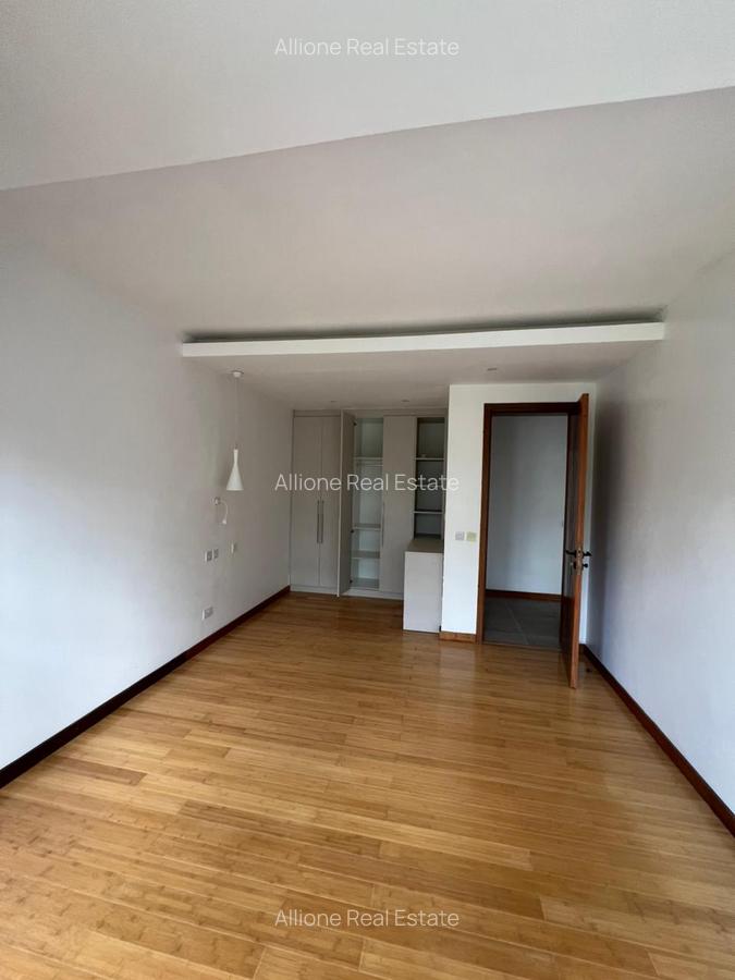 3 Bed House in Nyari - 13