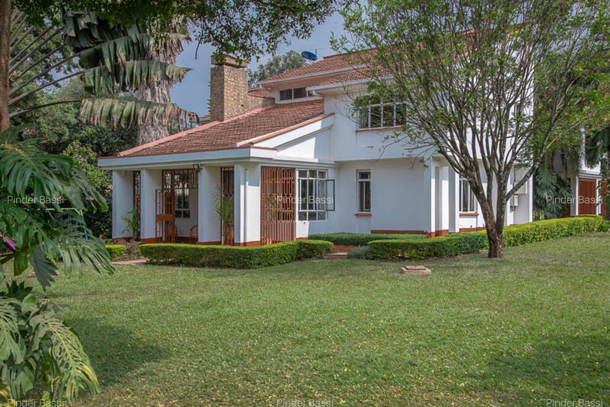 4 Bed House with En Suite in Runda - 3