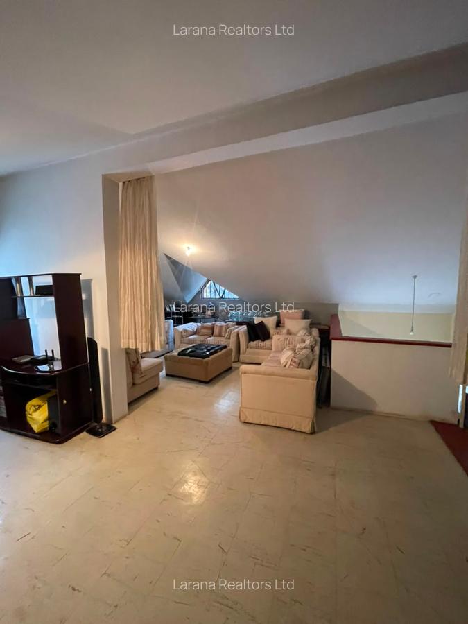 4 Bed Townhouse with En Suite at Maji Mazuri Rd - 11