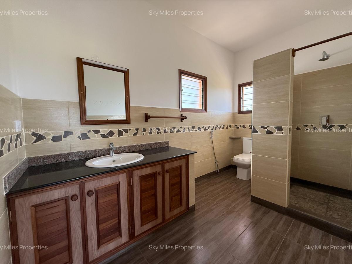 3 Bed Villa with En Suite at Ukunda - 19