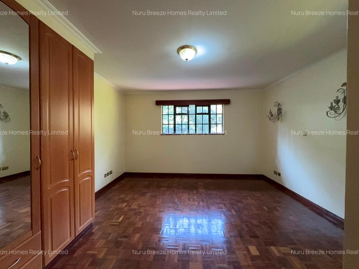 4 Bed Townhouse with En Suite in Kitisuru - 15