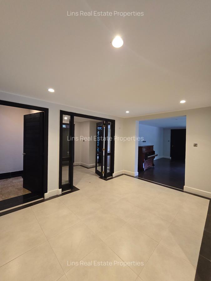 3 Bed Townhouse with En Suite in Spring Valley - 12