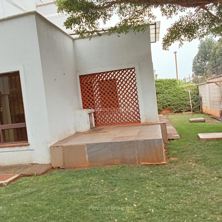 4 Bed Townhouse with En Suite in Lavington - 20