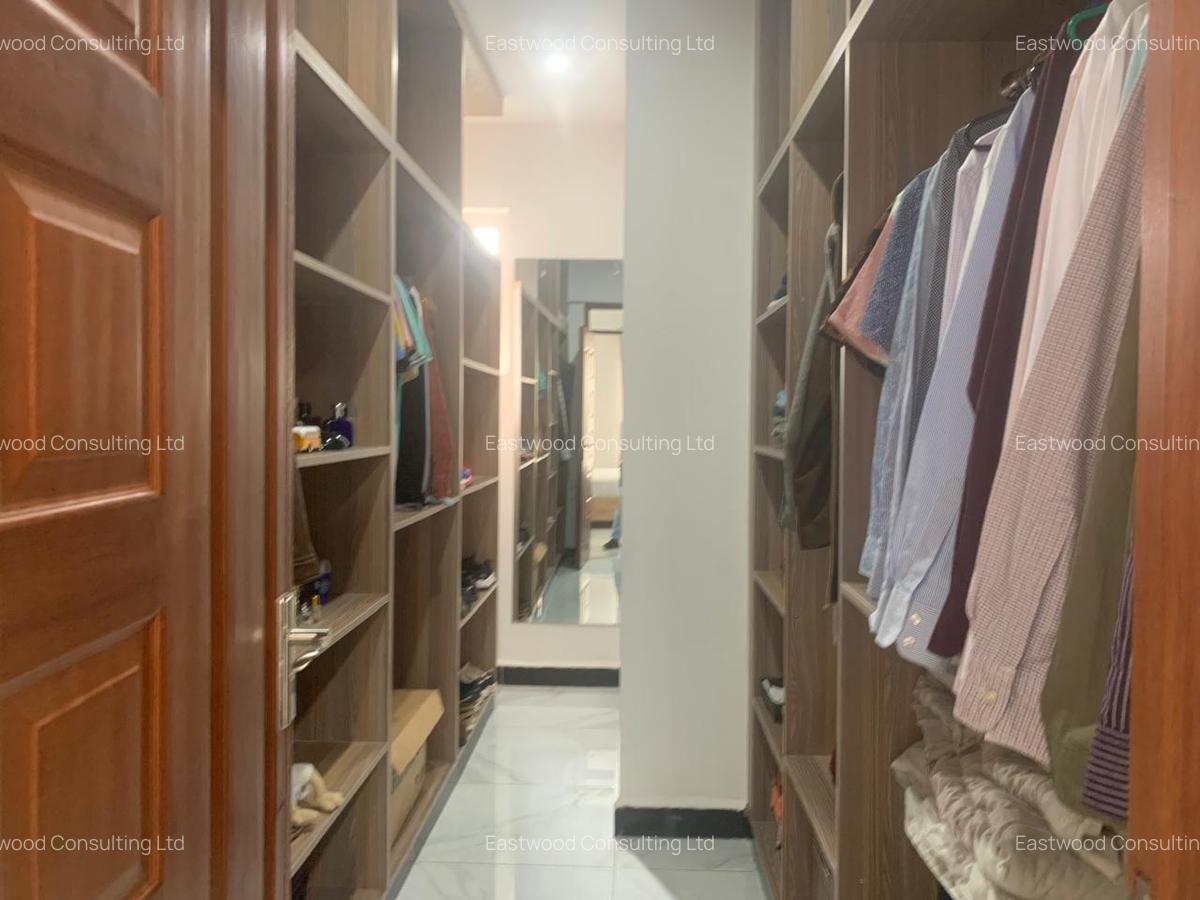 3 Bed Apartment with En Suite in Parklands - 7