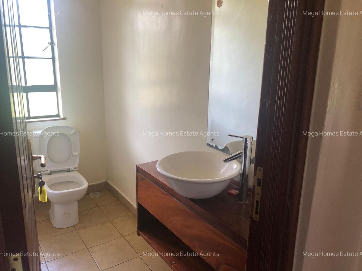 4 Bed Townhouse with En Suite at Ndege Road - 1