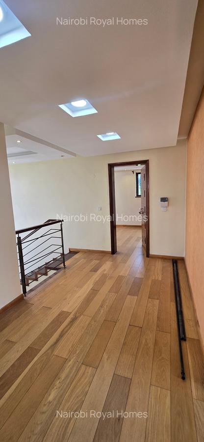 5 Bed Townhouse with En Suite at Lavington Green - 9
