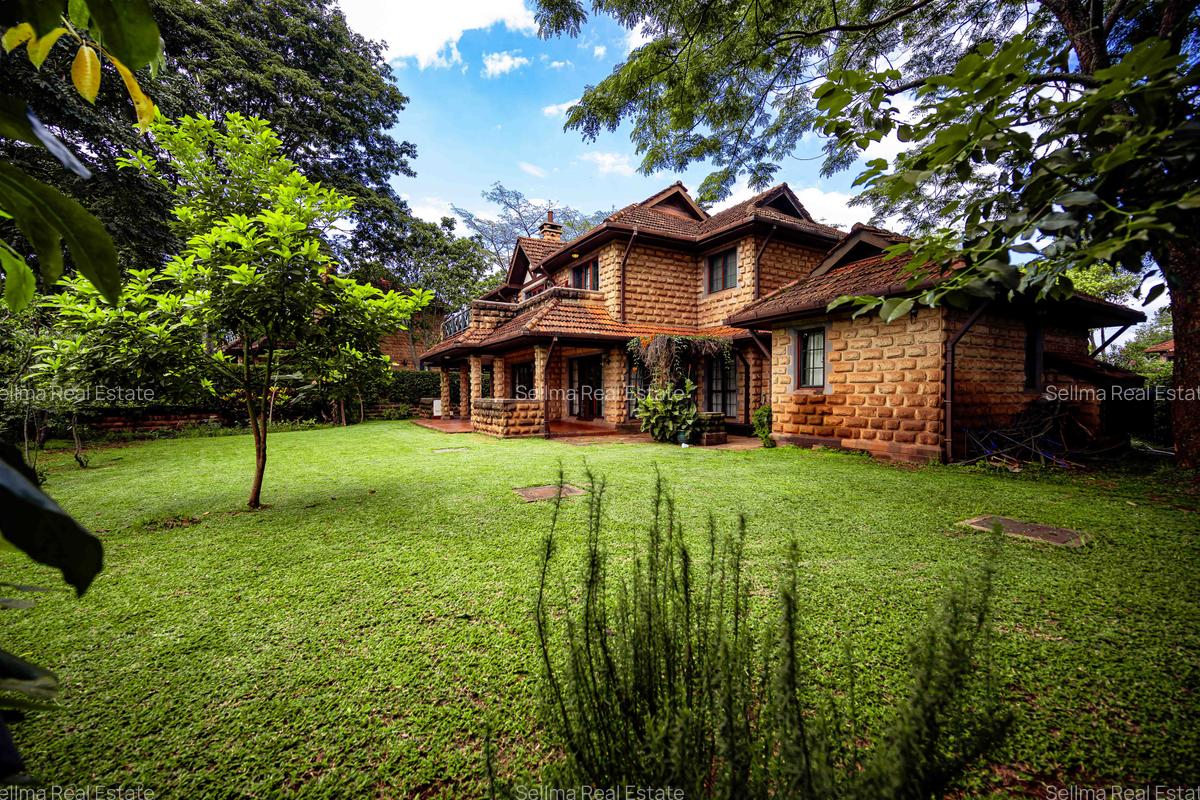 4 Bed House with En Suite at Windsor - 16