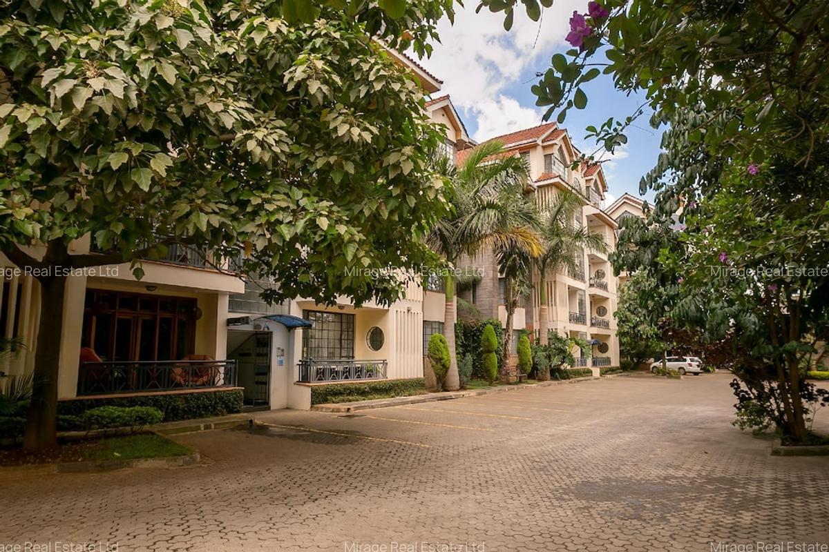 1 Bed Apartment with En Suite in Kilimani - 2
