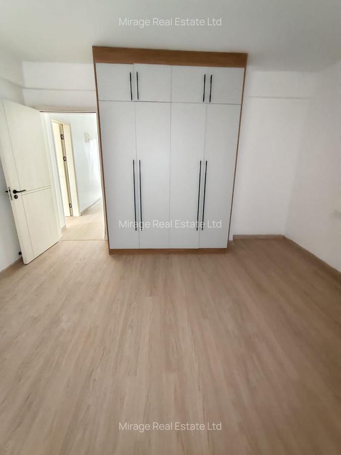 5 Bed Apartment with Borehole in Parklands - 15
