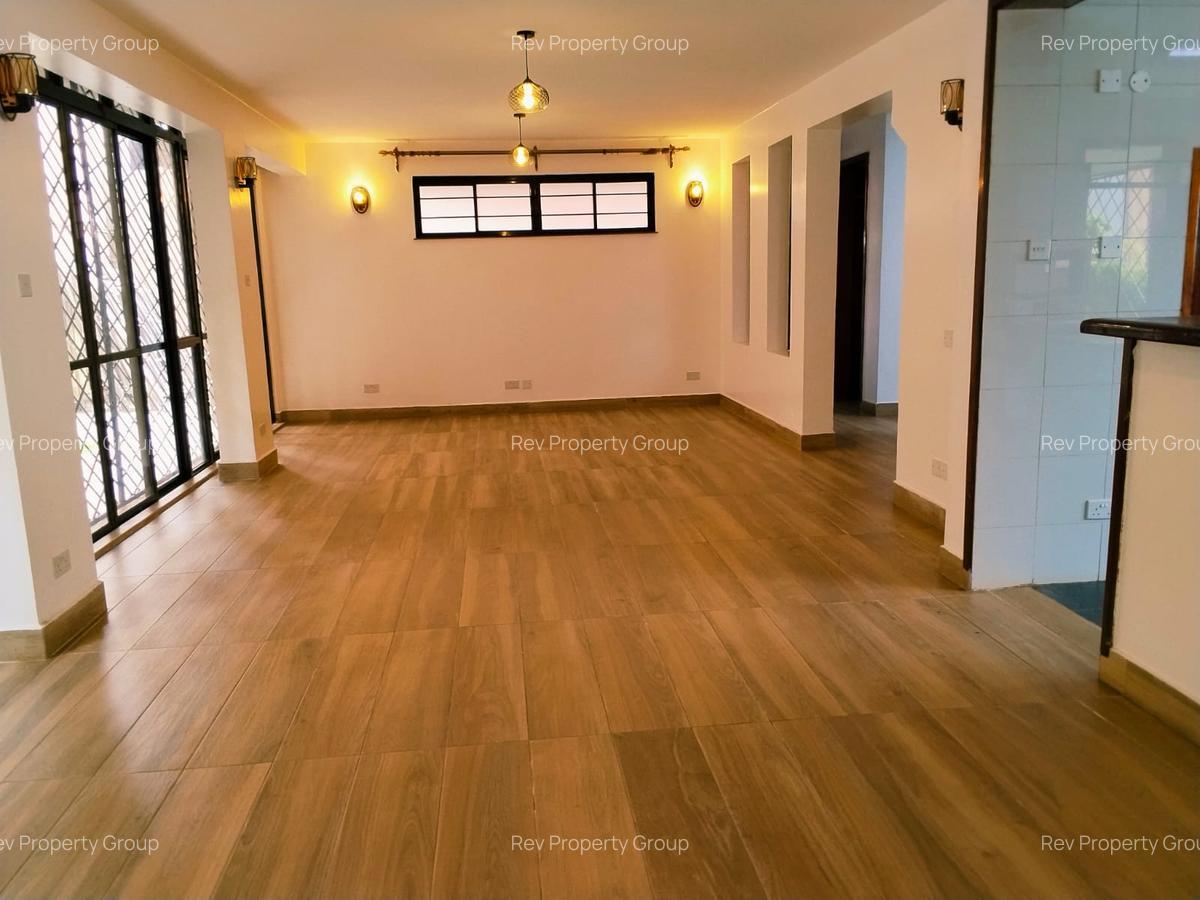 5 Bed Villa with En Suite in Lavington - 2