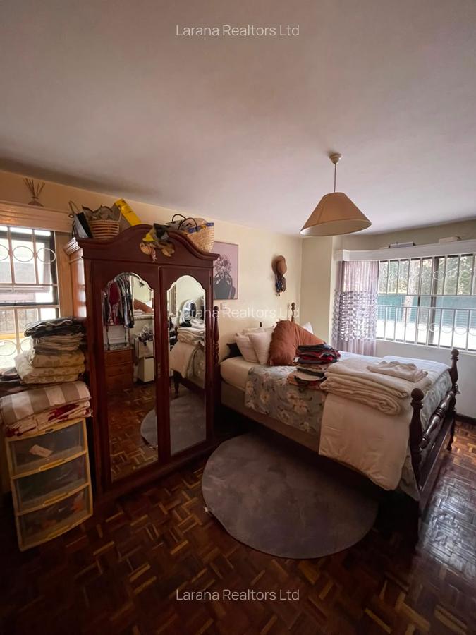 4 Bed Townhouse with En Suite at Maji Mazuri Rd - 12