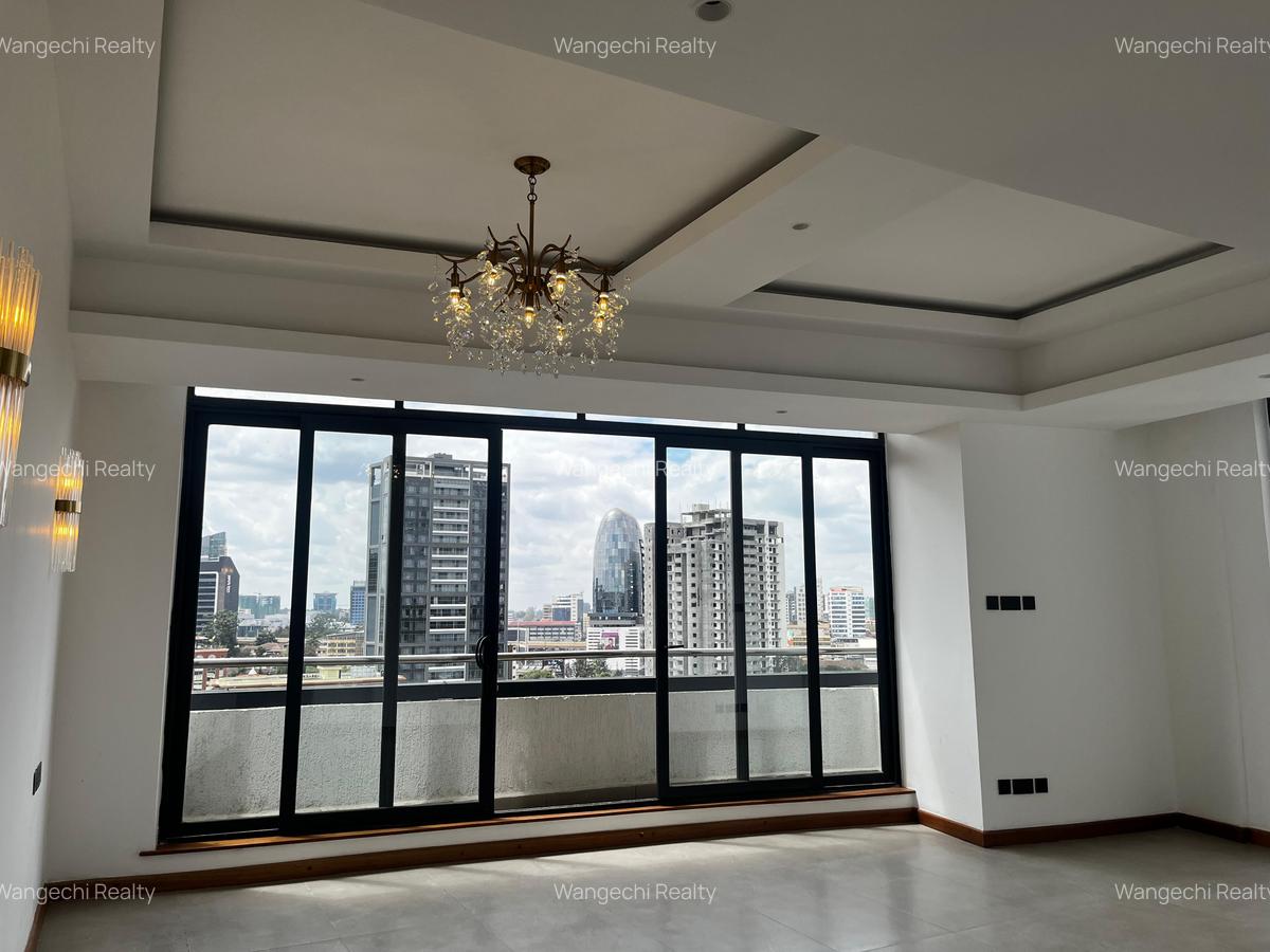 Furnished 3 Bed Apartment with En Suite at Riverside Drive - 9