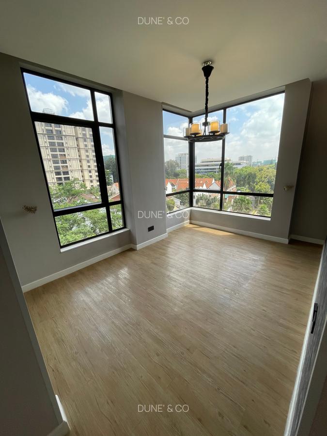 3 Bed Apartment with En Suite in Westlands Area - 15