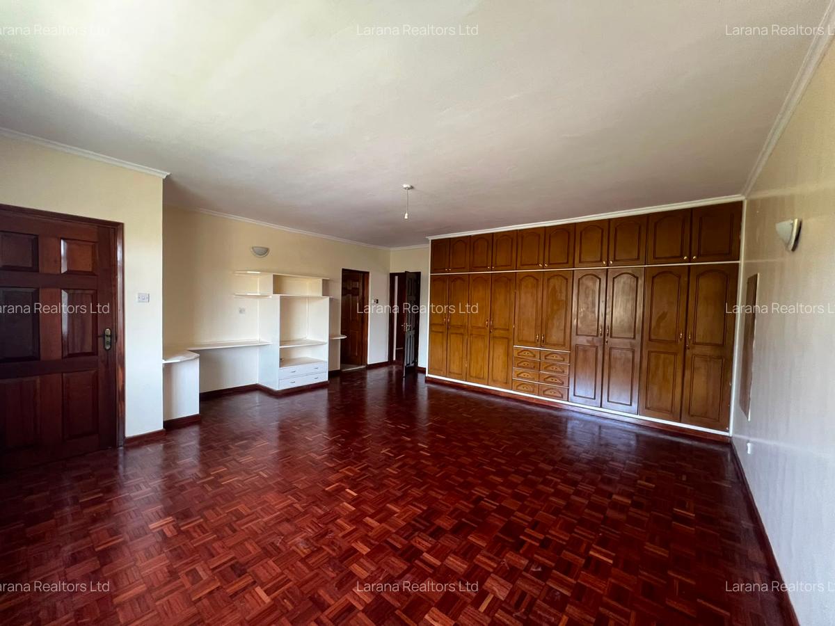 4 Bed Townhouse with En Suite at Kabarsiran - 10