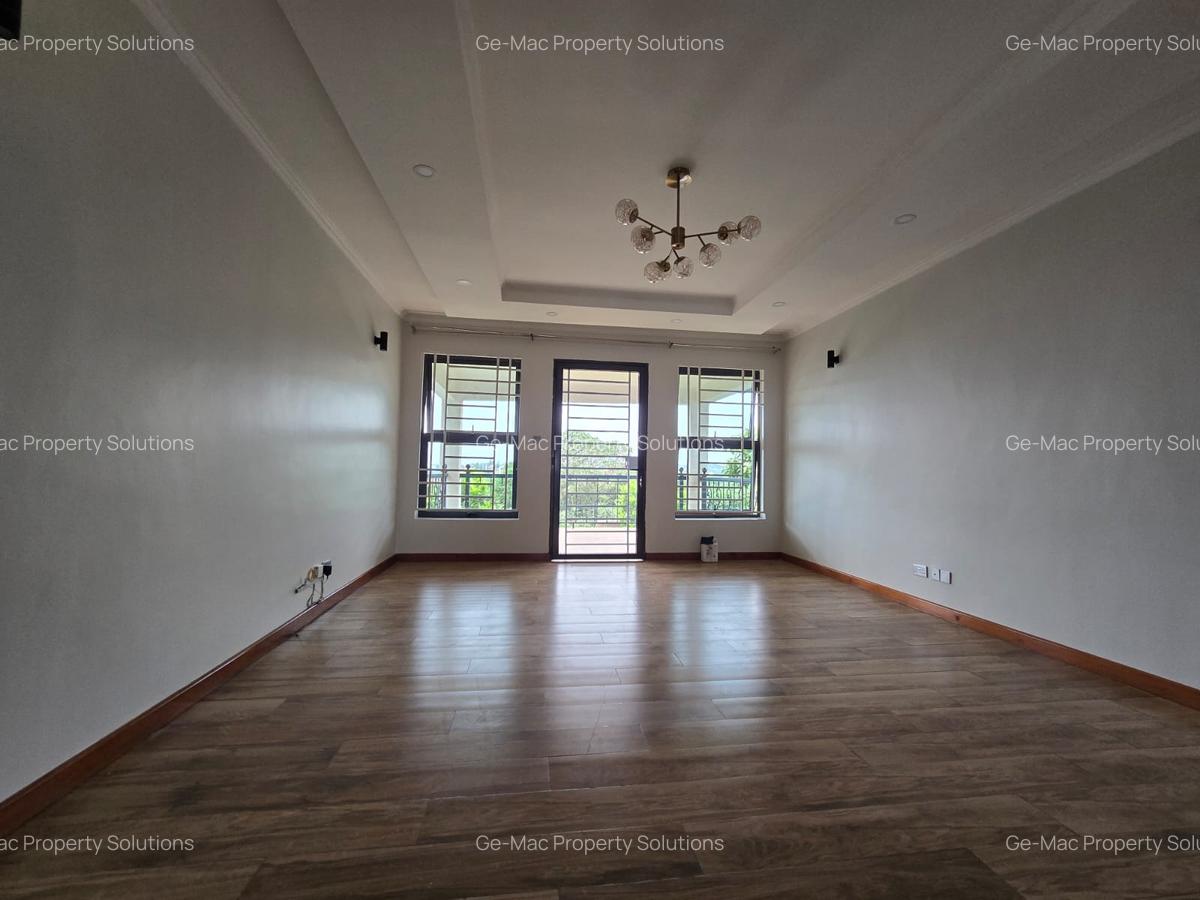4 Bed House with En Suite in Runda - 13