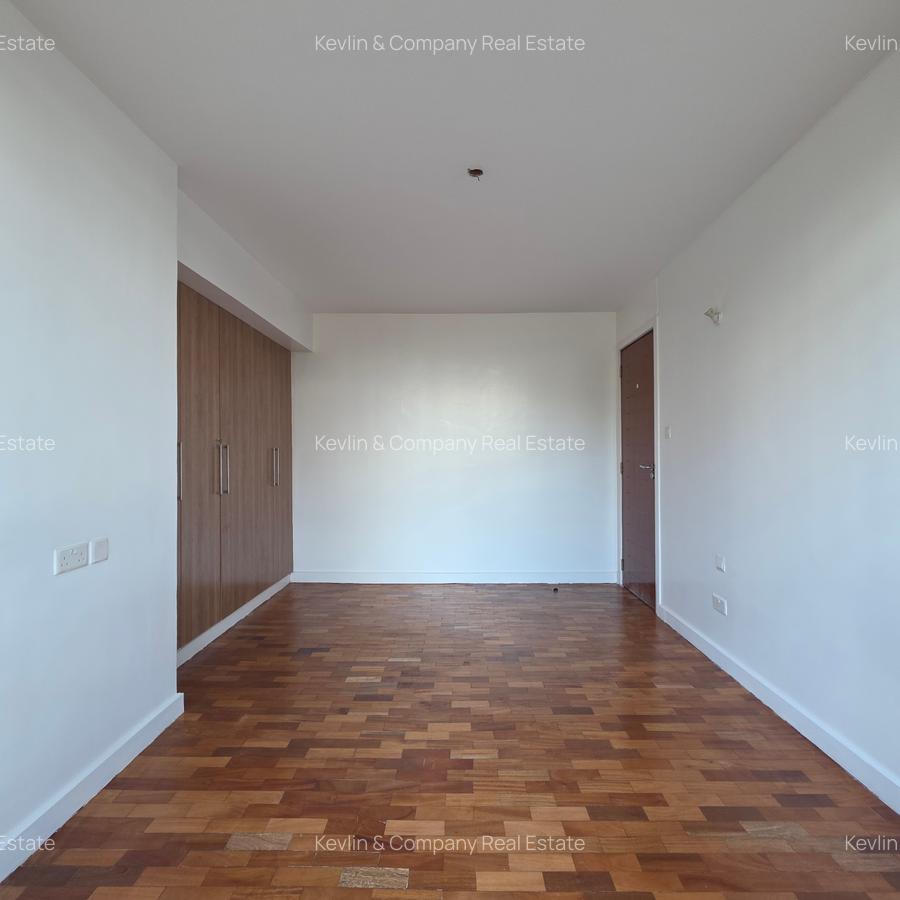 2 Bed Apartment with En Suite at Dennis Pritt - 9