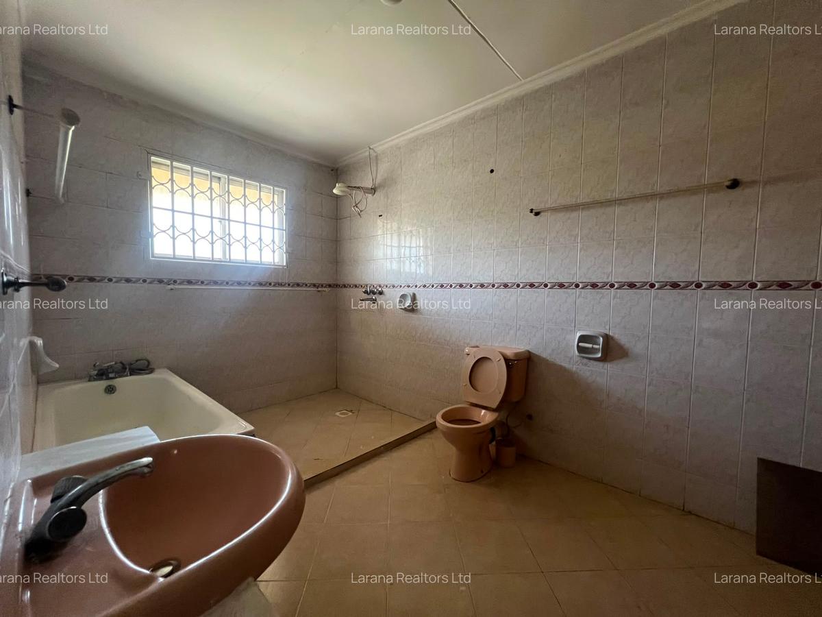 4 Bed Townhouse with En Suite at Kabarsiran - 13