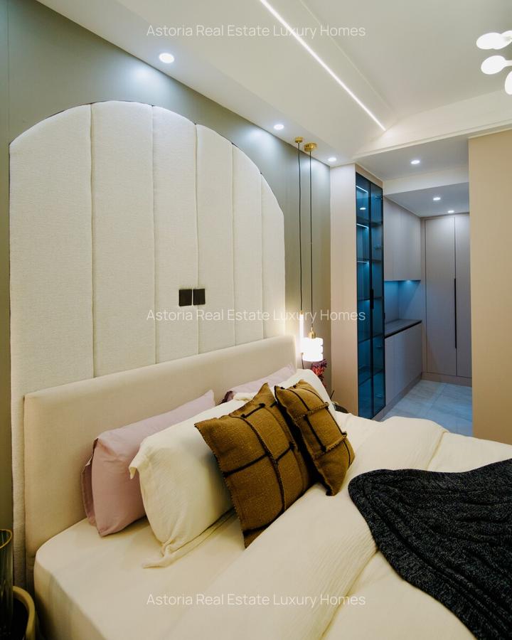 3 Bed Apartment with En Suite at 2026-108 - 4