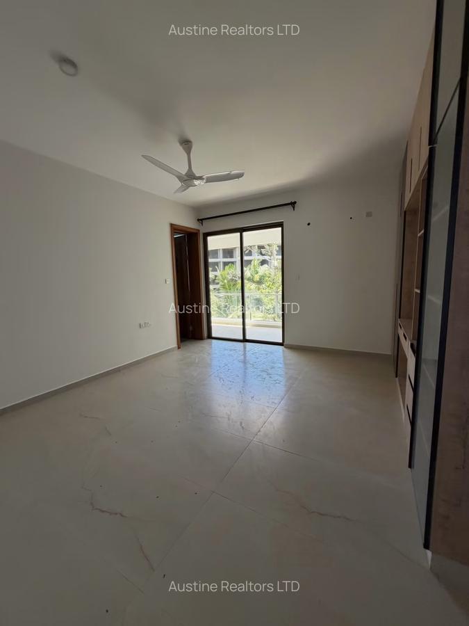 2 Bed Apartment with En Suite in Nyali Area - 13