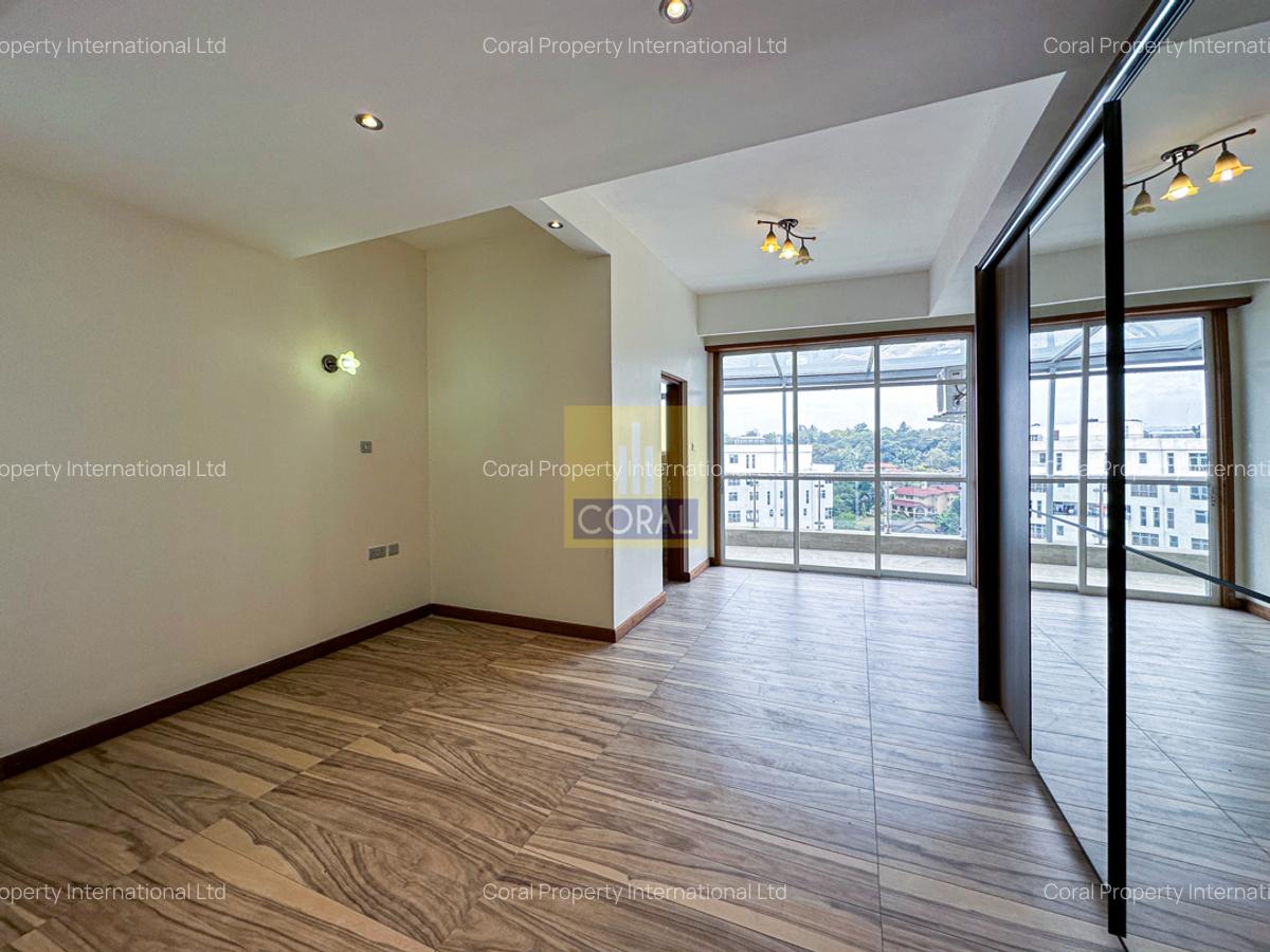 5 Bed Apartment in Spring Valley - 12