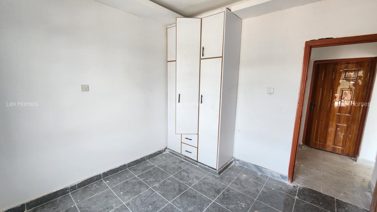 4 Bed House with En Suite at Kahuho - 12