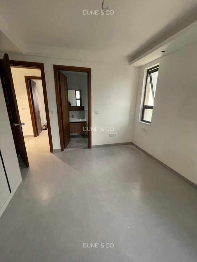 3 Bed Apartment with En Suite in Westlands Area - 12