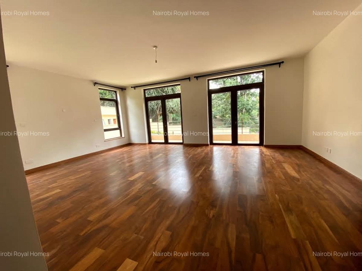 5 Bed Townhouse with En Suite at Lavington Green - 8