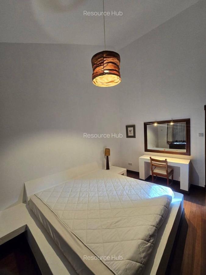 3 Bed House with Garden at Spring Valley - 8