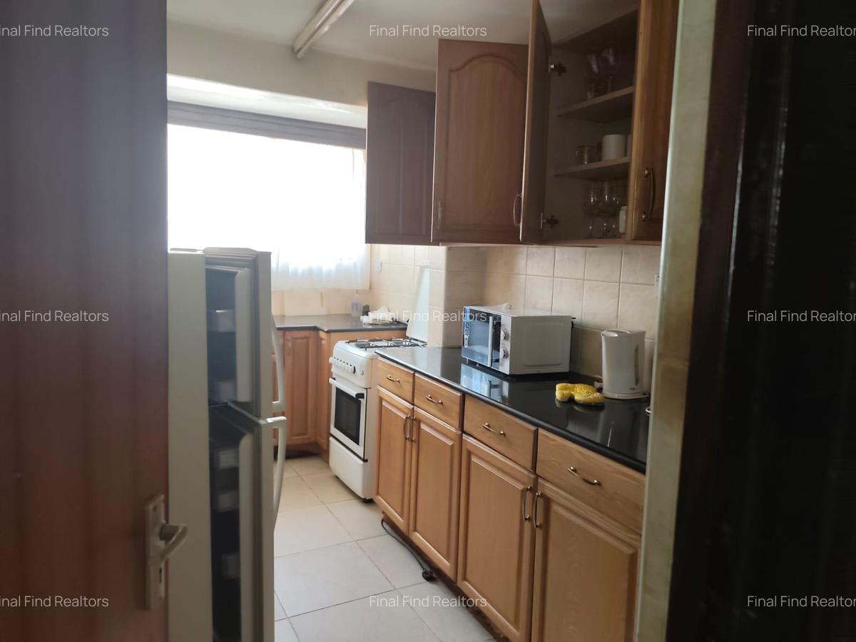 Serviced 2 Bed Apartment with En Suite in Runda - 11
