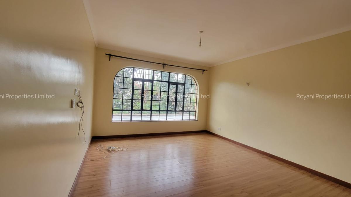 4 Bed House with En Suite in Kiambu Road - 12