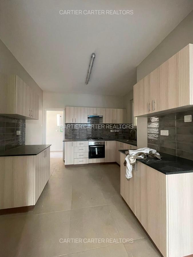 2 Bed Apartment with En Suite at Chady Road - 8