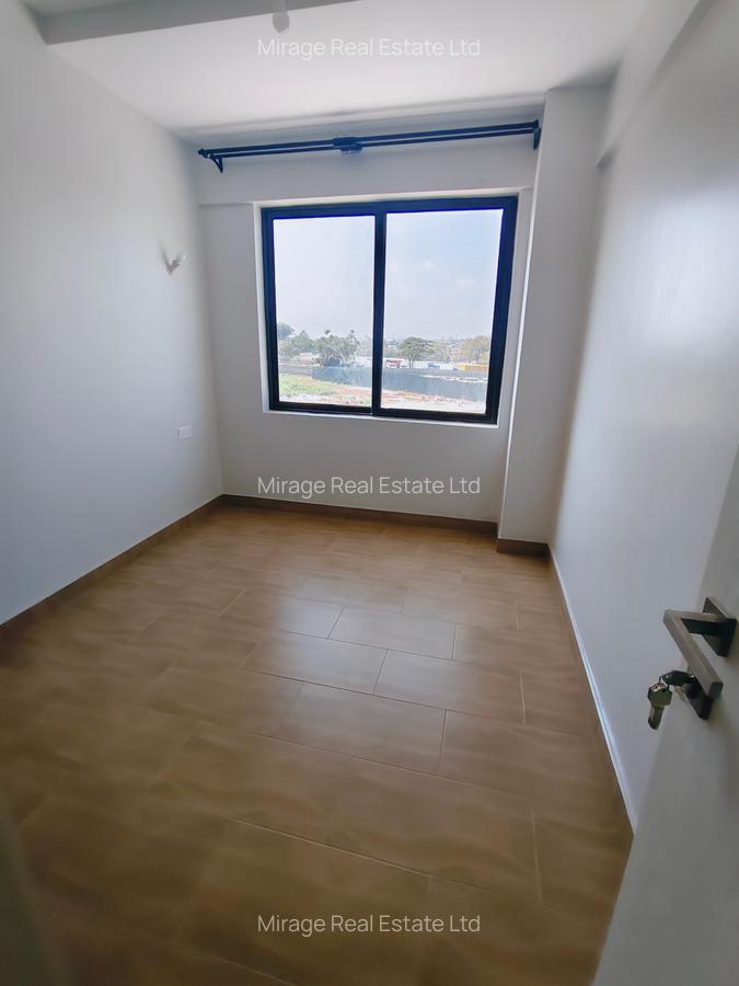 2 Bed Apartment with Swimming Pool in Garden Estate - 8