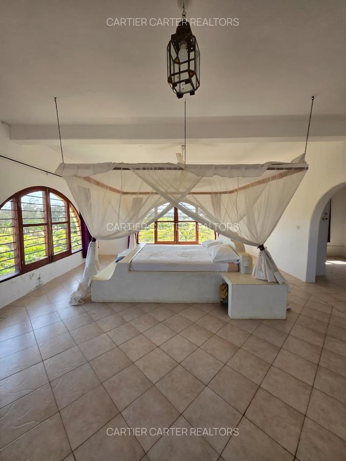 3 Bed Villa with En Suite in Watamu - 4
