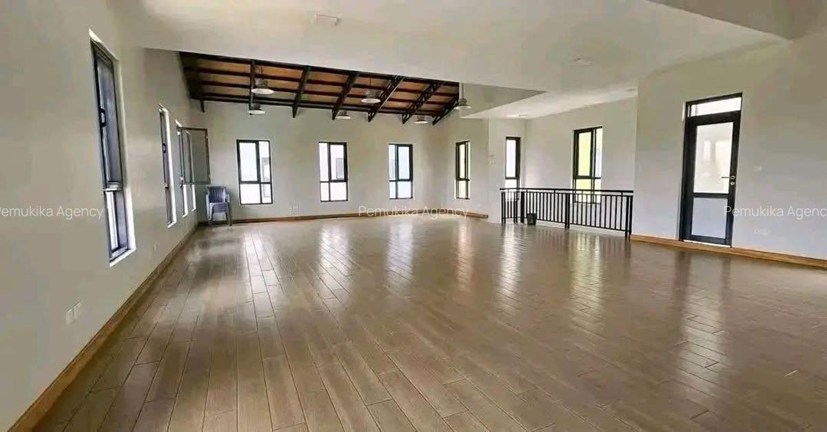 4 Bed Townhouse with En Suite in Langata - 13