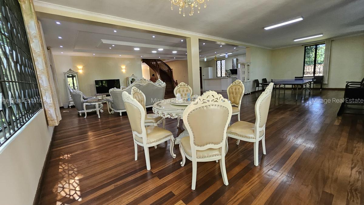 5 Bed Townhouse with En Suite in Gigiri - 9