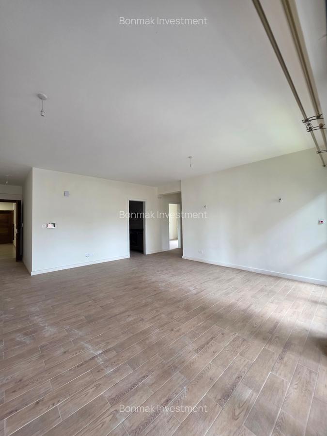 2 Bed Apartment with En Suite at Lavington Green - 9