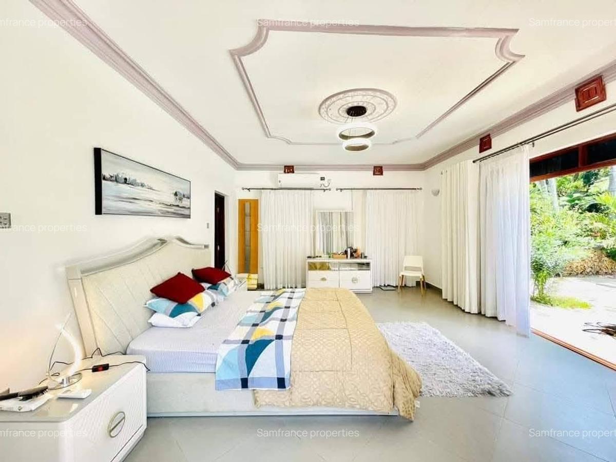 3 Bed Villa with En Suite at Lamarina Mtwapa - 5