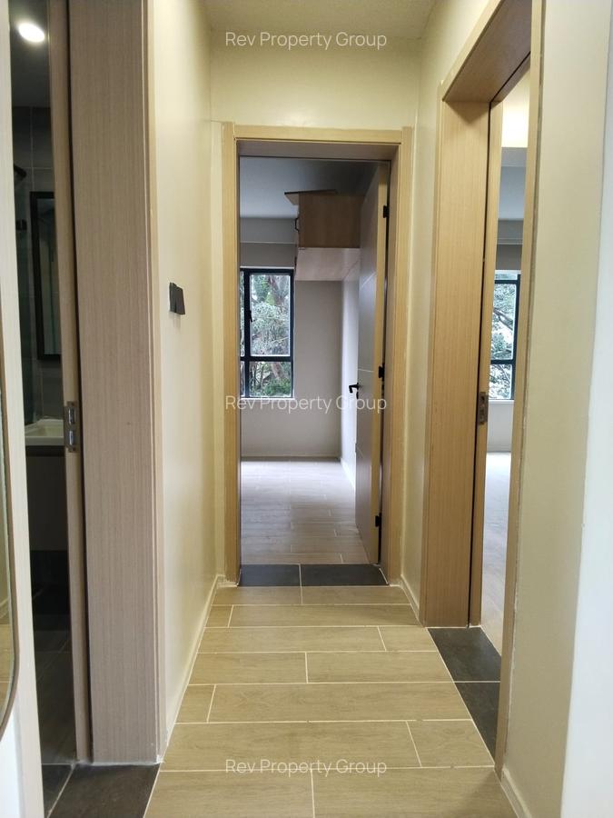 2 Bed Apartment with En Suite in Lavington - 5