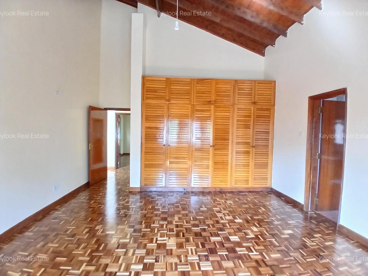 4 Bed Townhouse with En Suite at Lavington Green - 13