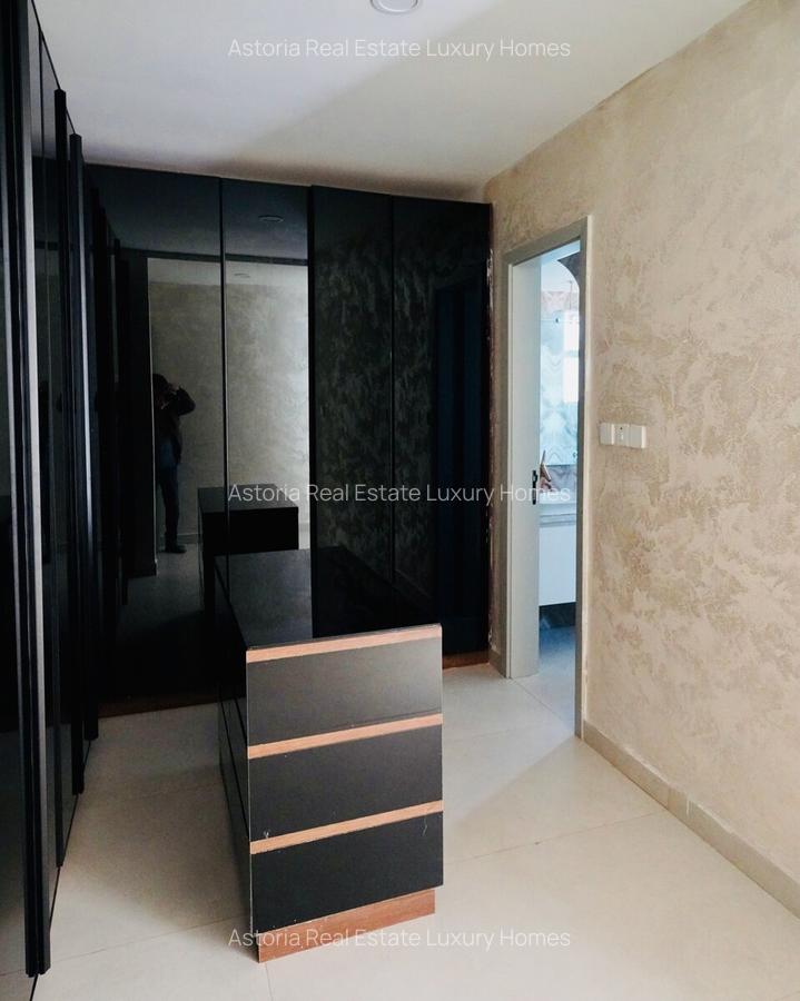 4 Bed Apartment with En Suite at 2026-510 - 18