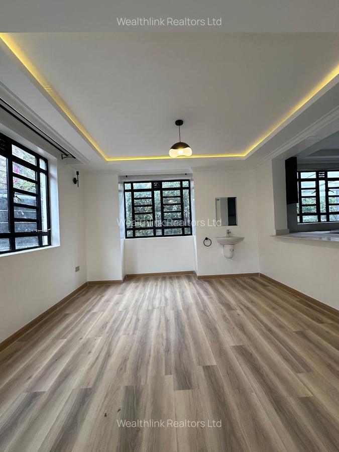 5 Bed Townhouse with En Suite at Karen - 2