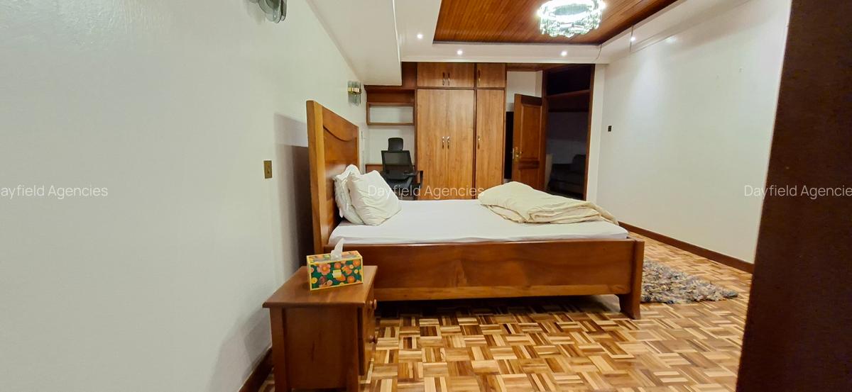 4 Bed House with En Suite at Grevillea Grove - 10