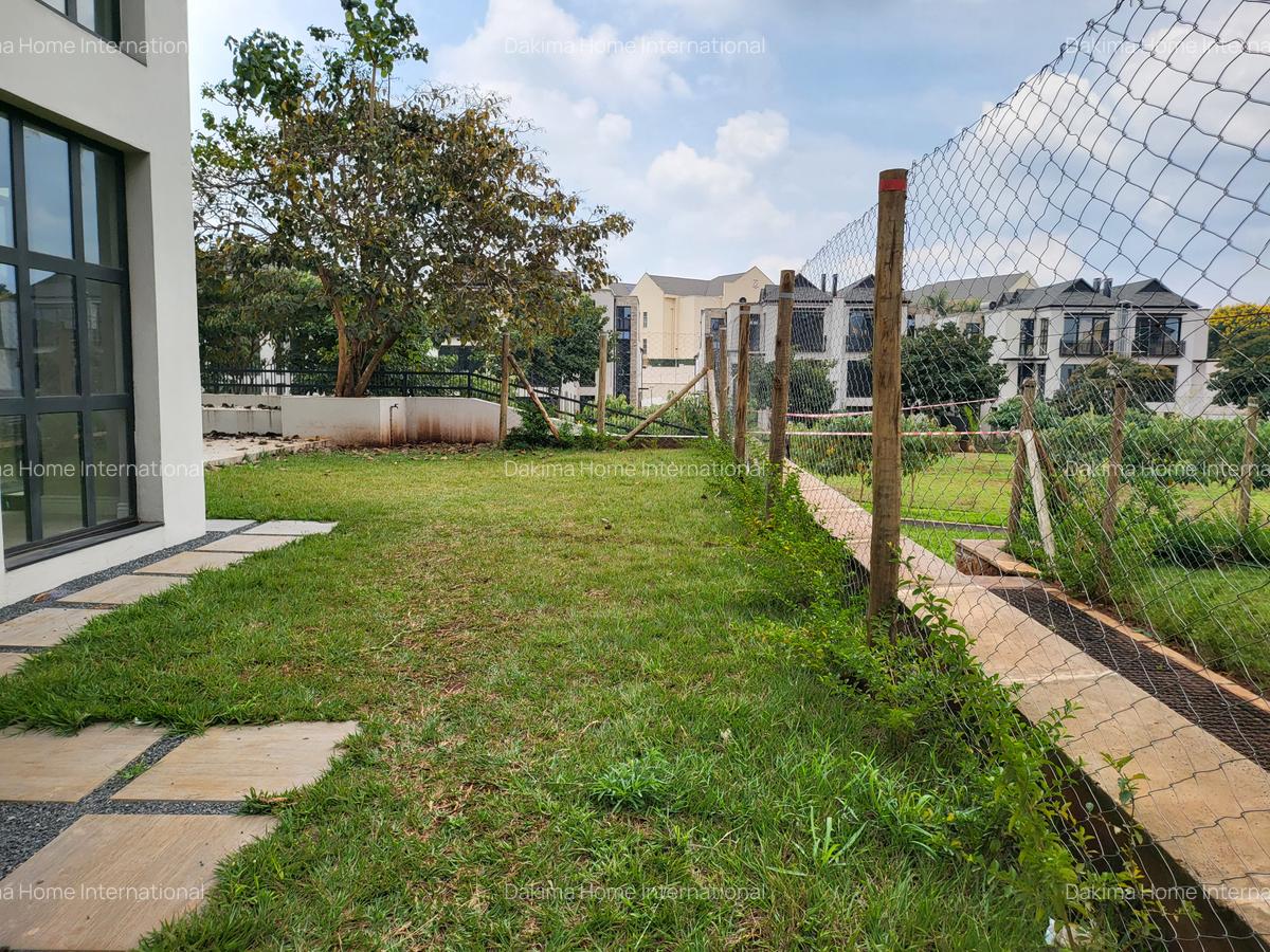 4 Bed Townhouse with En Suite in Runda - 19