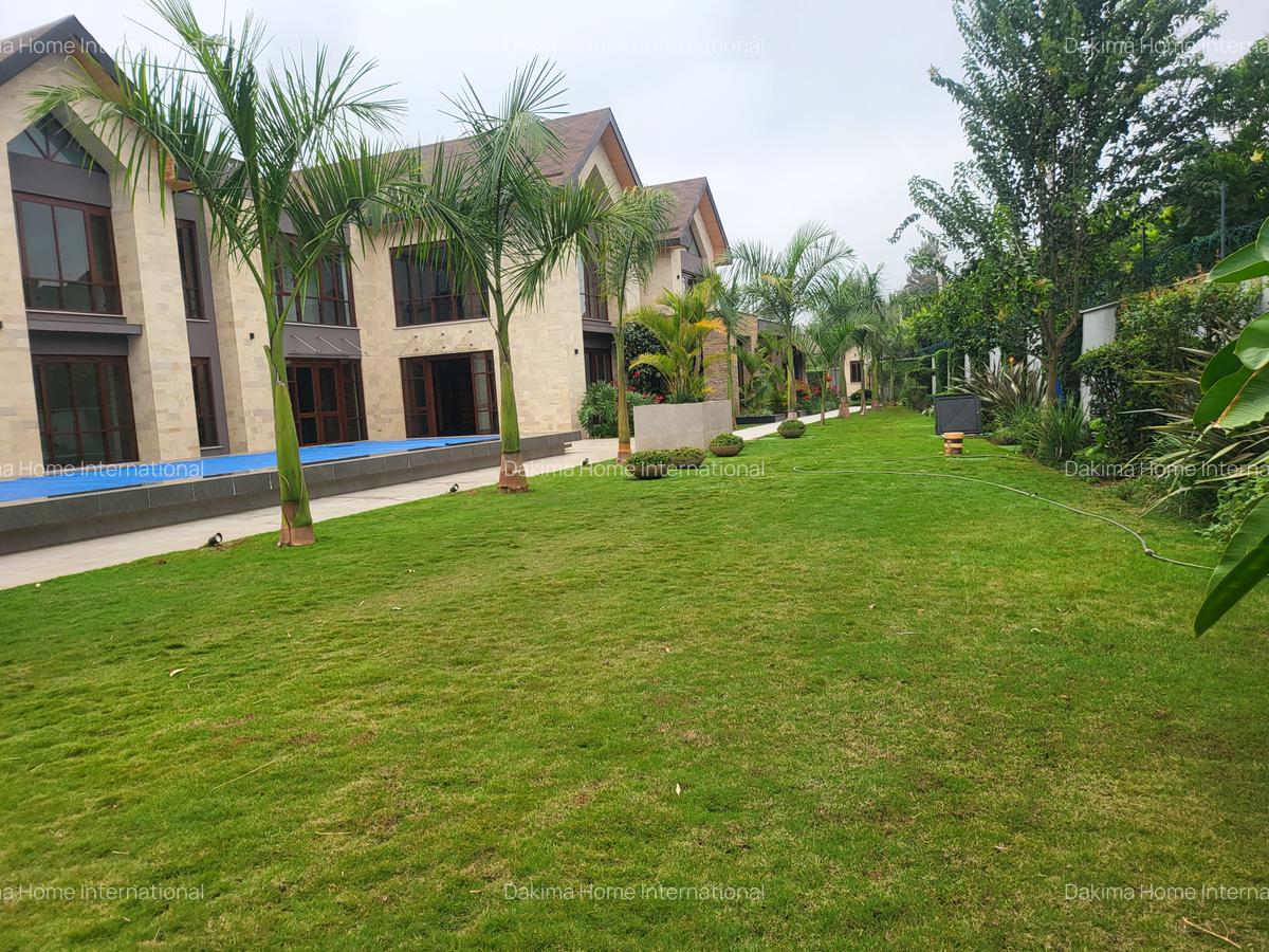 4 Bed House with En Suite in Runda - 20