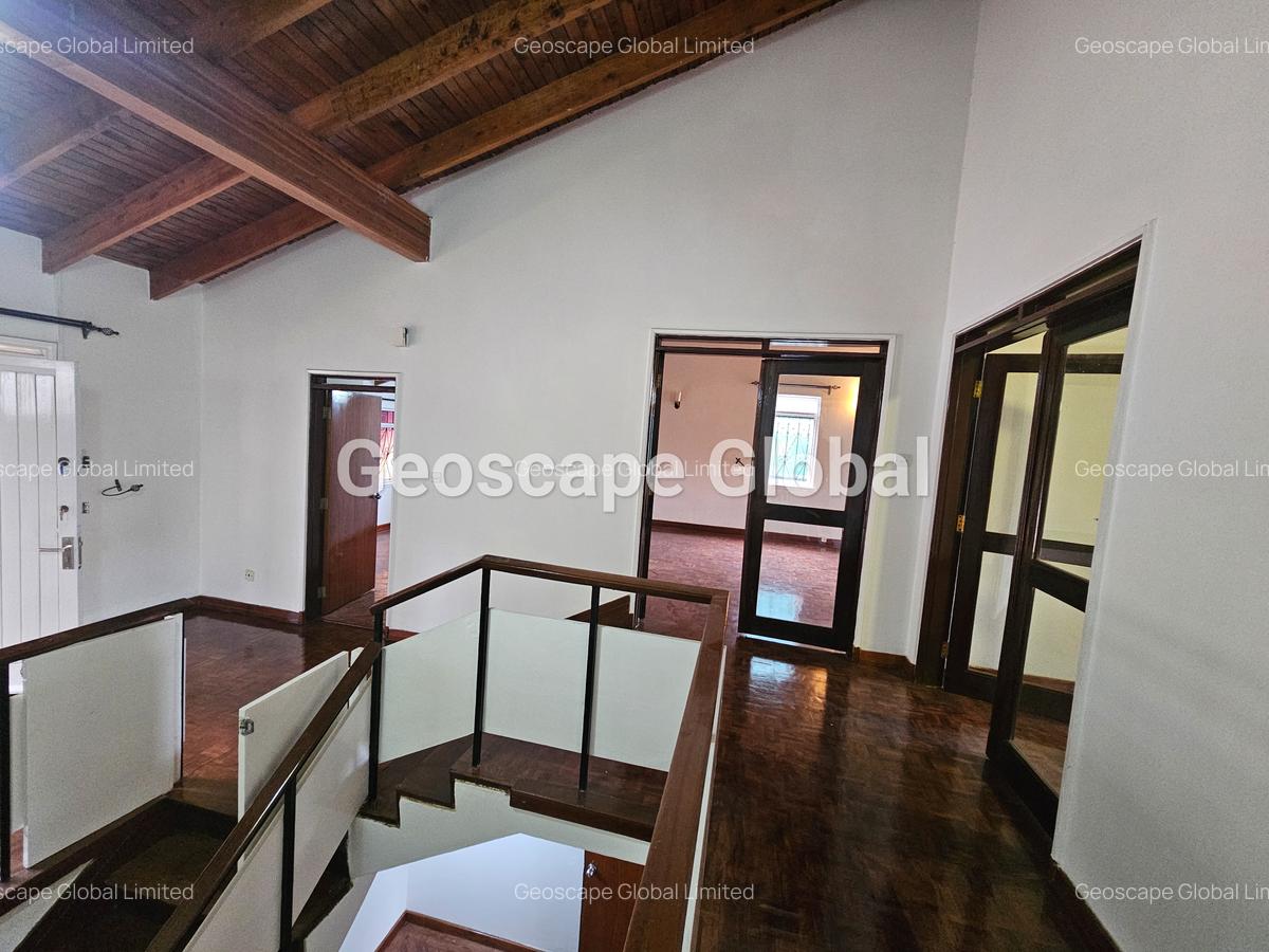 4 Bed House with En Suite in Runda - 4