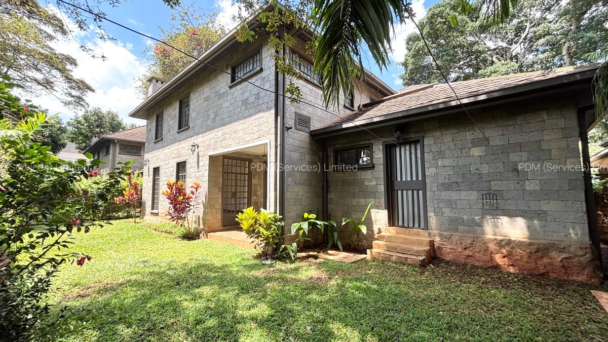 4 Bed Villa with En Suite in Spring Valley - 2