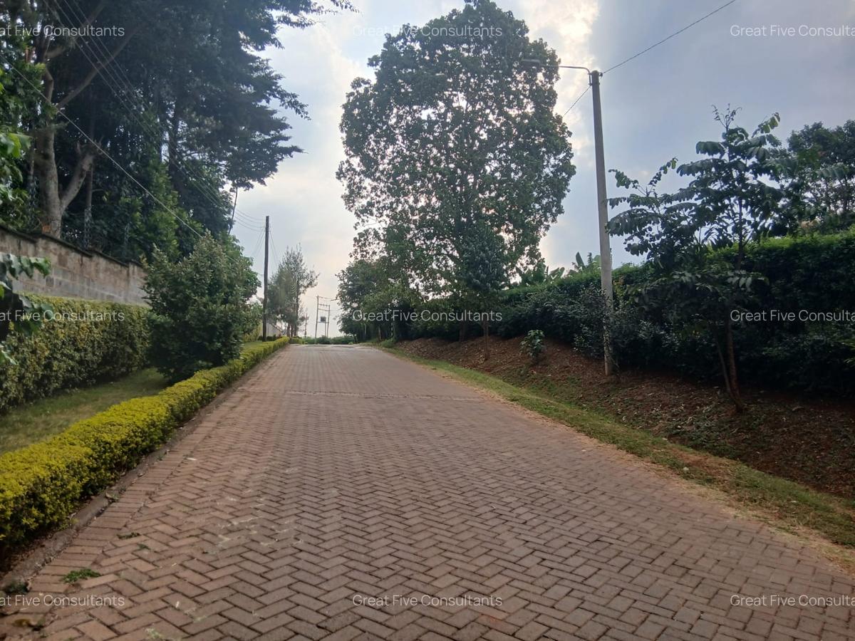 Land in Runda - 9