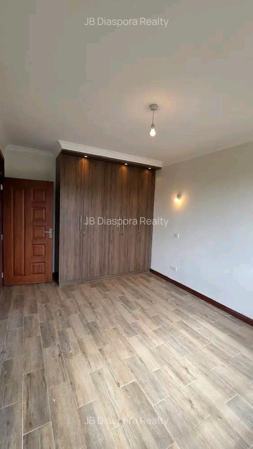 3 Bed Apartment with En Suite at 3Rd Parklands - 7