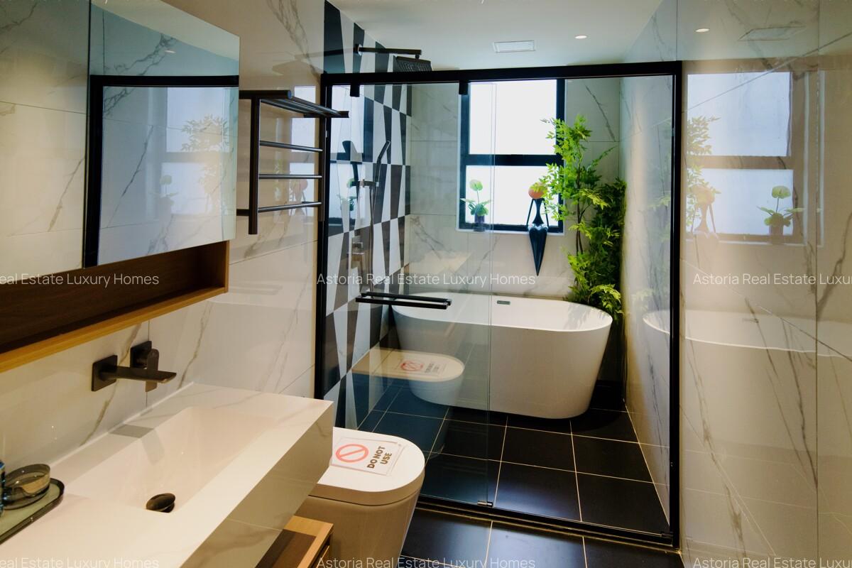 3 Bed Apartment with En Suite at 2026-410 - 17