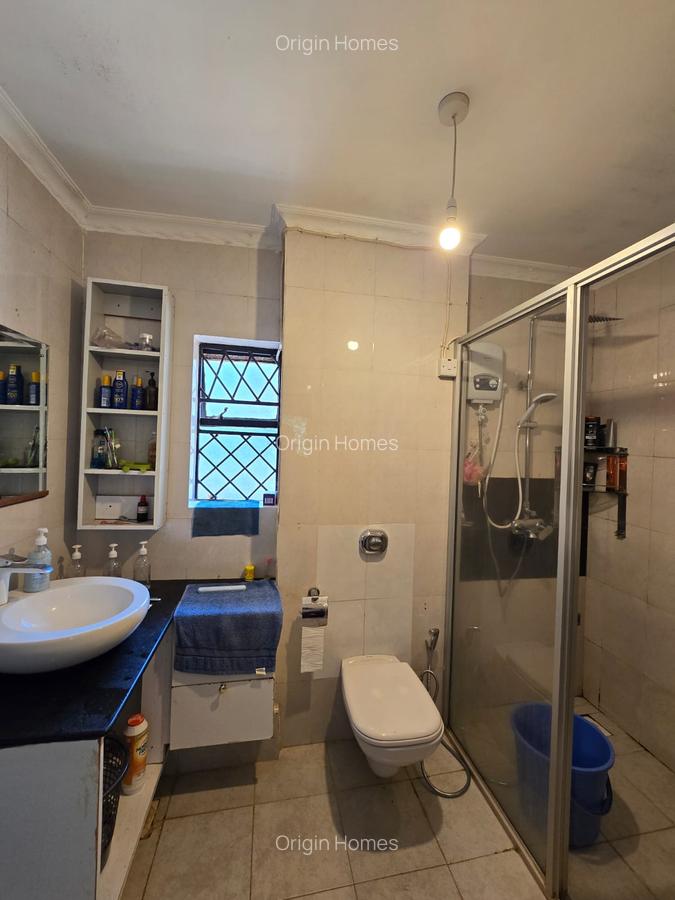 4 Bed House with En Suite at Gigiri - 9